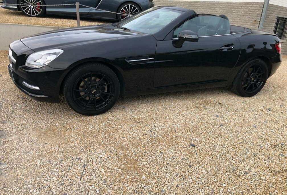 Mercedes-Benz SLK 200 (BlueEFFICIENCY) TYPE 172