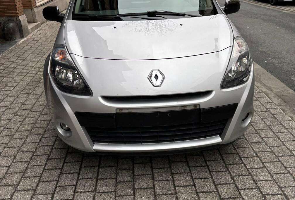 Renault Clio 1.2i 20th