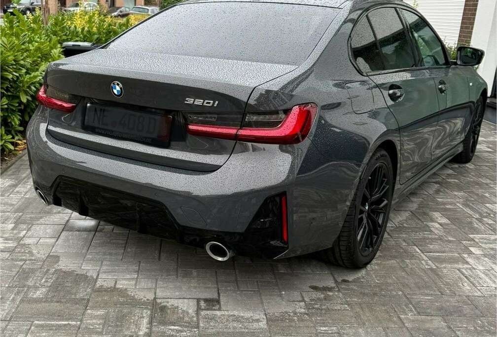 BMW 320i m-pakket  HUD/360/ACC