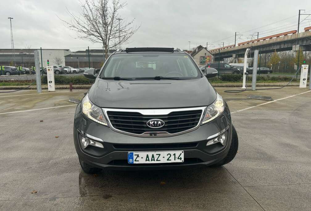 Kia 1.6i 2WD Access FULL OPTIONS