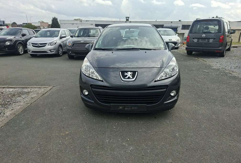 Peugeot 207  1.4i Access