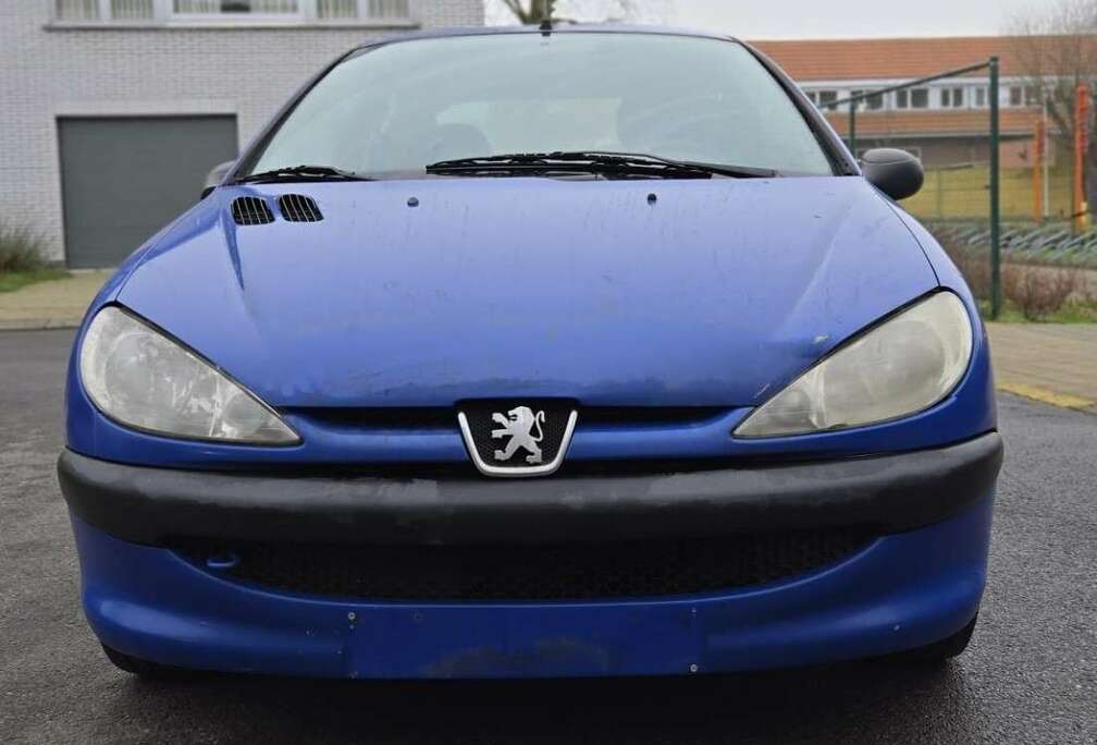 Peugeot Blue perfect condition .gekeurd voor verkoop