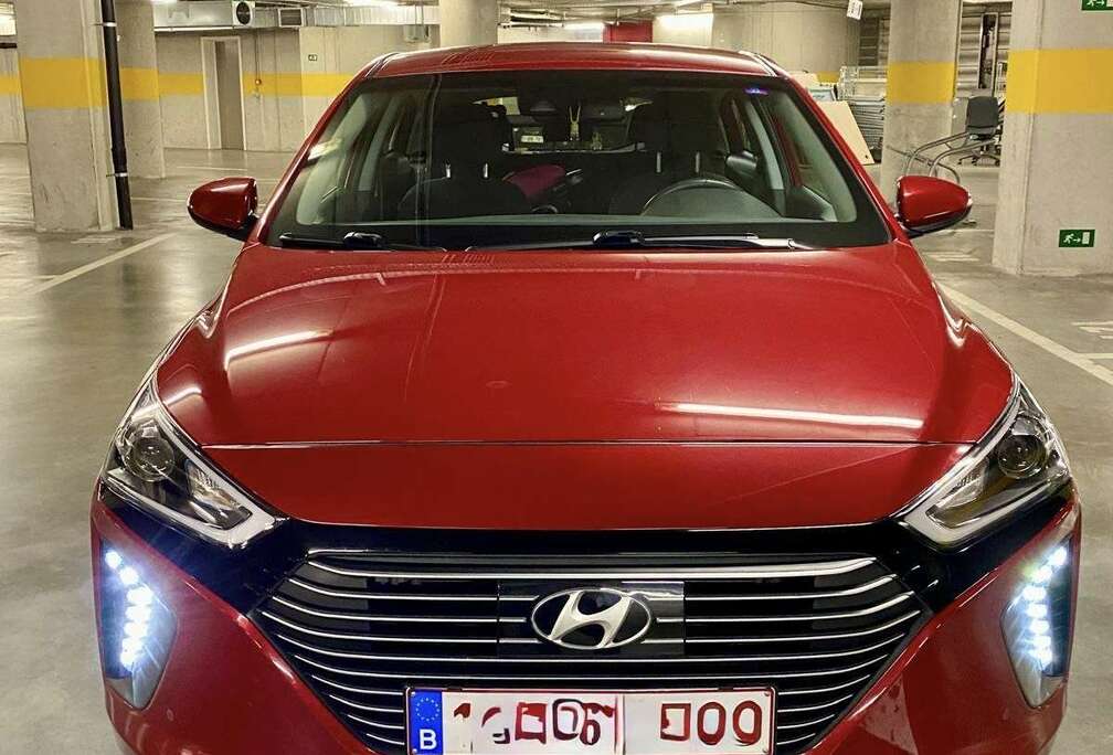 Hyundai Hybrid 1.6 GDI Premium