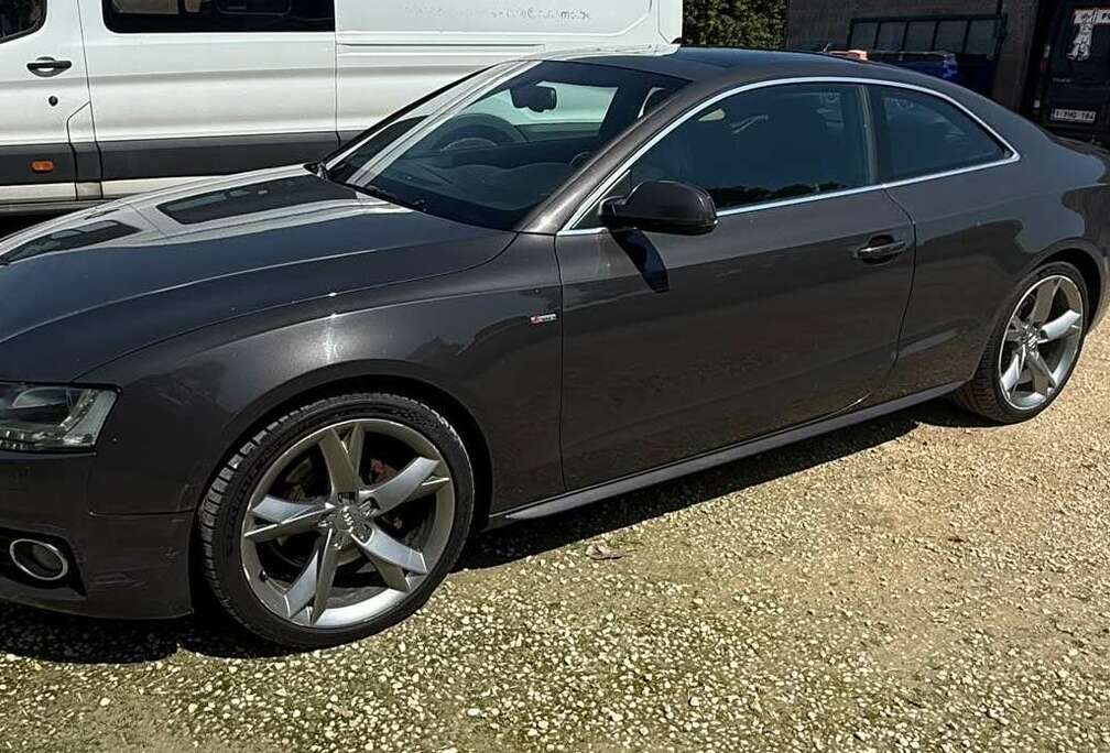 Audi 3.2 FSI quattro tiptronic