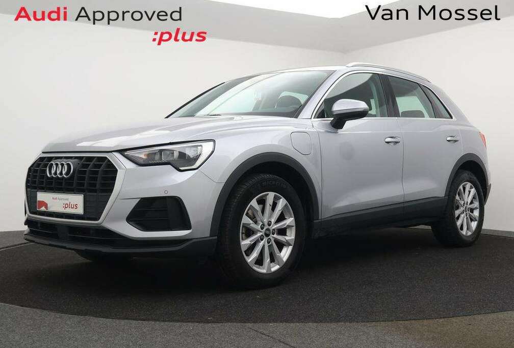 Audi PHEV Audi Q3 PHEV Attraction 45TFSIe 245PK *AUTMAAT*CAMERA*CRUISE*CAMERA*PDC*LEDER*...*