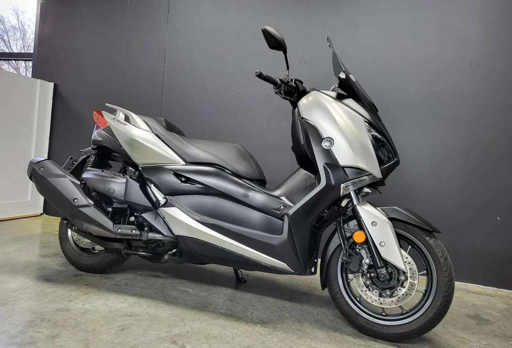 XMAX