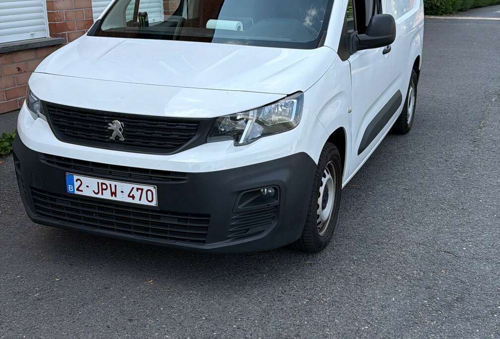 Peugeot 1.5 BlueHDi 100 L2 EHZ S&S Premium