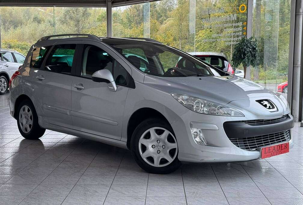Peugeot 1.6 ESSENCE 120CV - AUTOMATIQUE - AIRCO - TOIT PANO