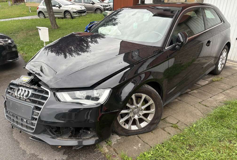 Audi 1.6 TDi ultra Attraction