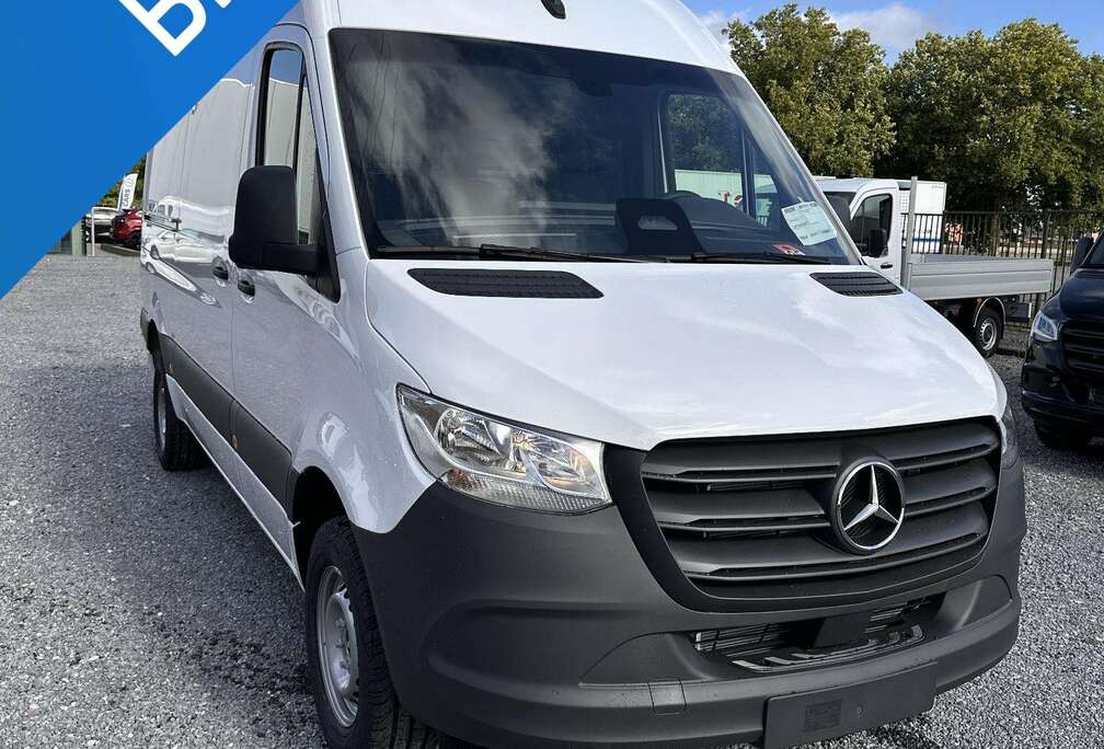 Mercedes-Benz 319 CDI GB L2 RWD 3.5T PRO