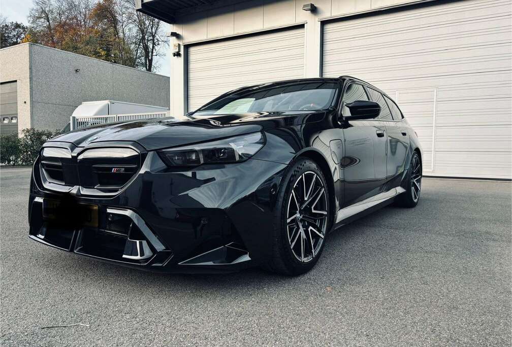 BMW M5 Touring 40g CO2 full option (535 kW)