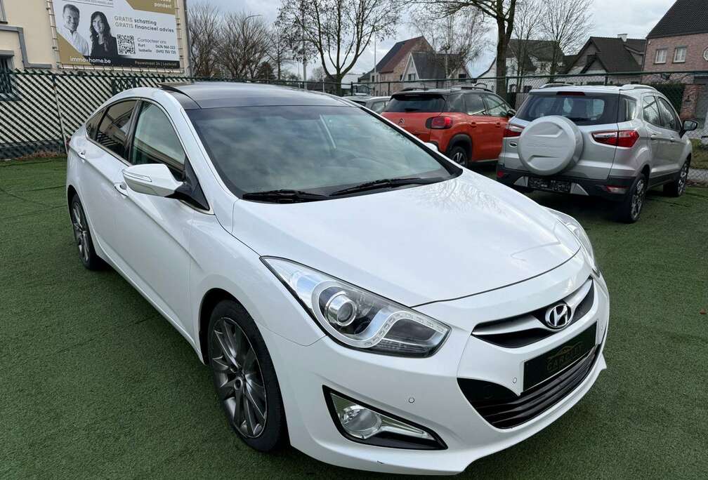 Hyundai 1.7 CRDi BusinessLEDER+PANODAKGPSCAMERA