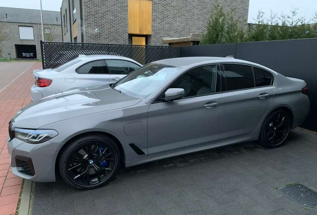 BMW 545eXAS PHEV