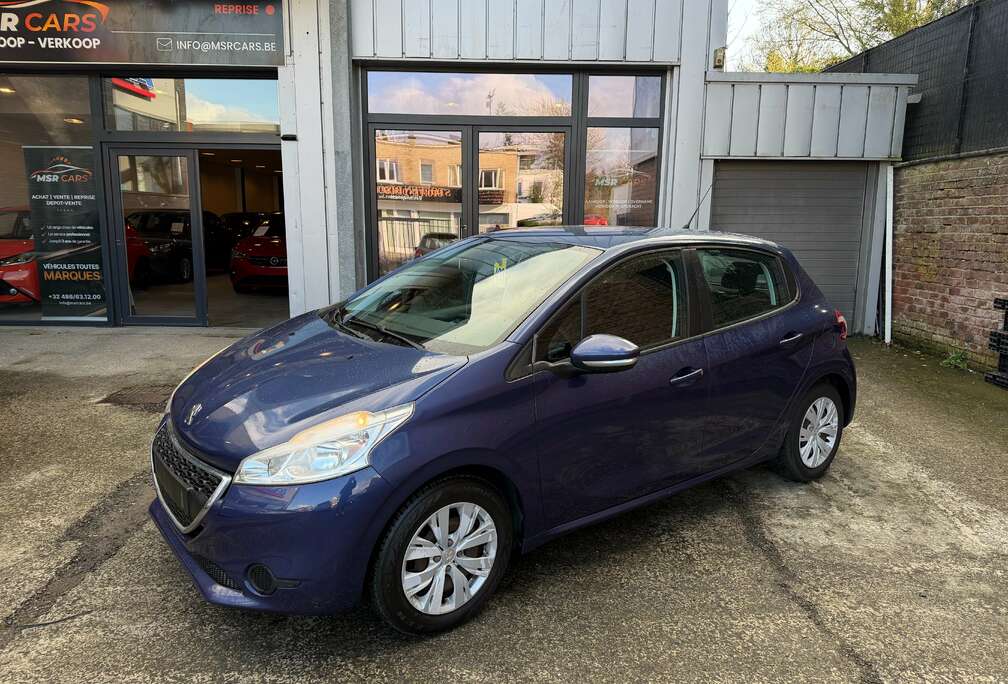 Peugeot 1.2i-AIRCO-ECRAN + CARNET COMPLET