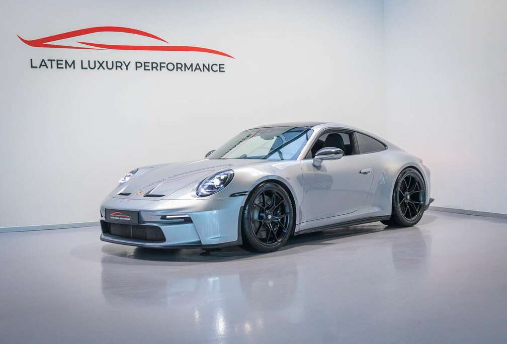 Porsche 911 GT3 Touring  Carbon Roof & Interior