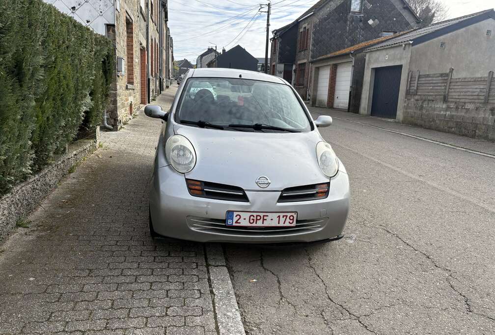 Nissan 1.2i 16v Visia Plus
