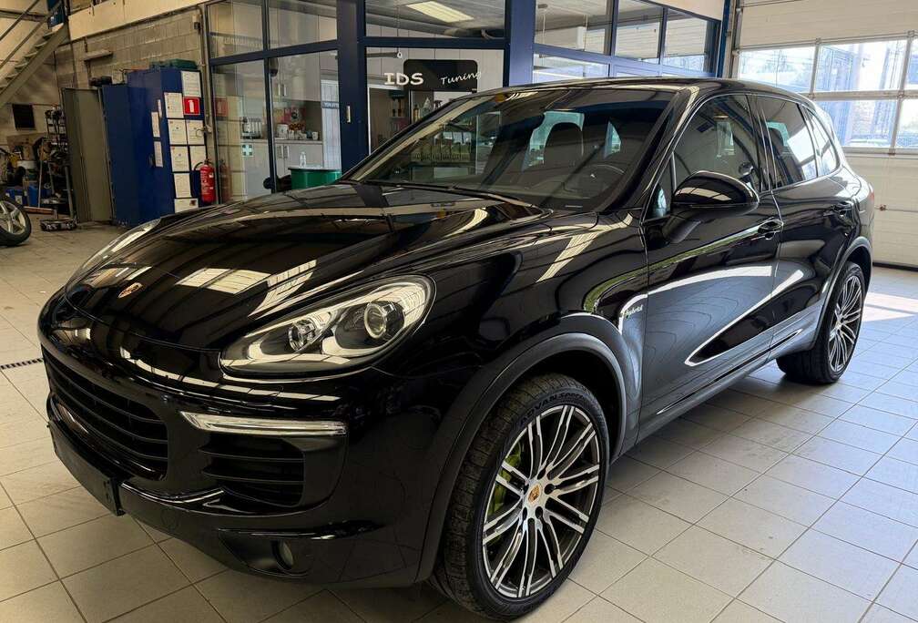 Porsche Cayenne 3.0i V6 PHEV S Tiptronic S (306 kW) **PANO