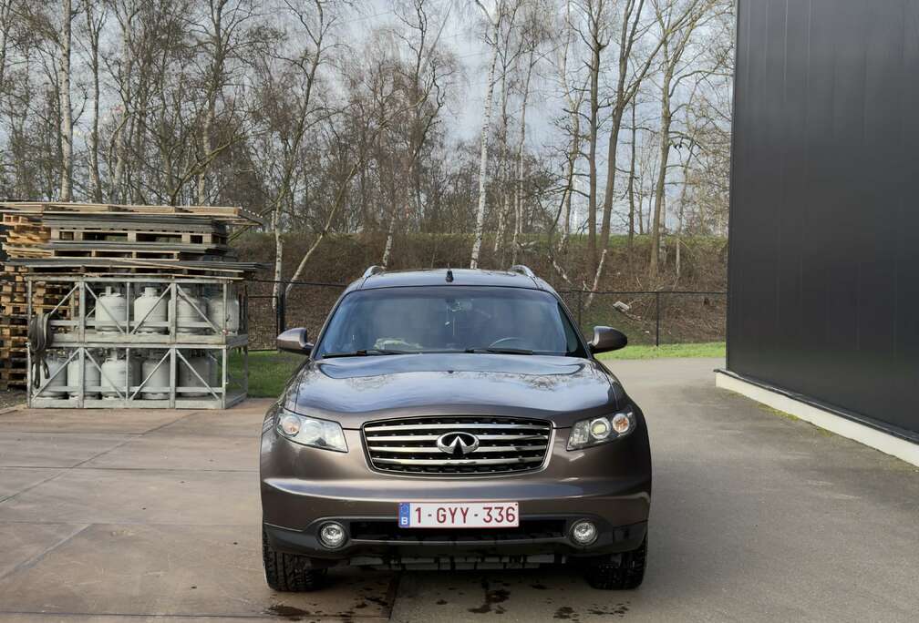 Infiniti FX35
