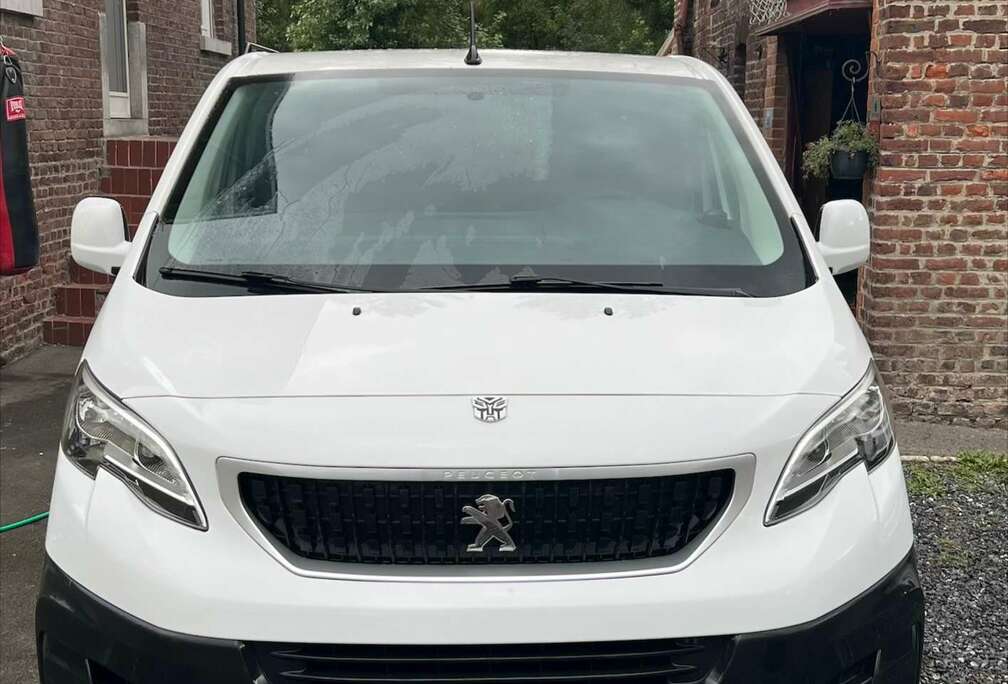 Peugeot 1.6 BlueHDi L2 Standard Premium S