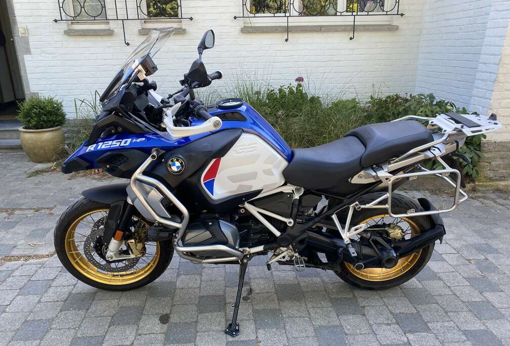 BMW Akrapovic. Support Gps. Top Case Arr. Quick Shift