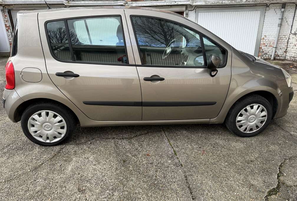 Renault Grand Modus 1.2i Authentique