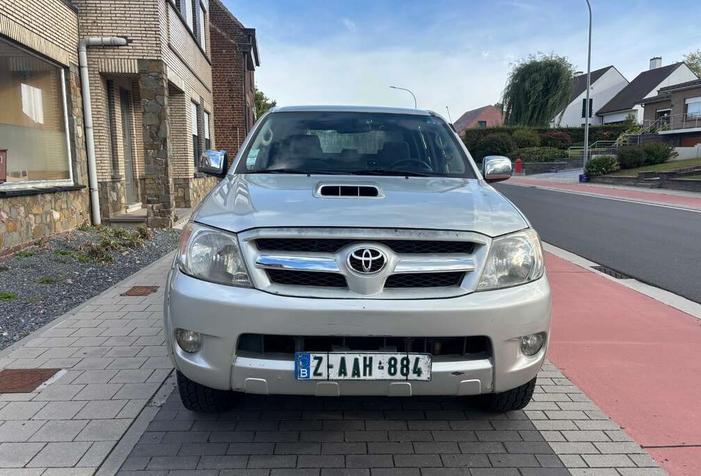 Toyota 3.0 Turbo D-4D 4WD Alaska