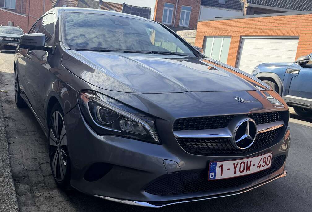 Mercedes-Benz zetelverwarmin,navigatie,electrice koffer en spieg