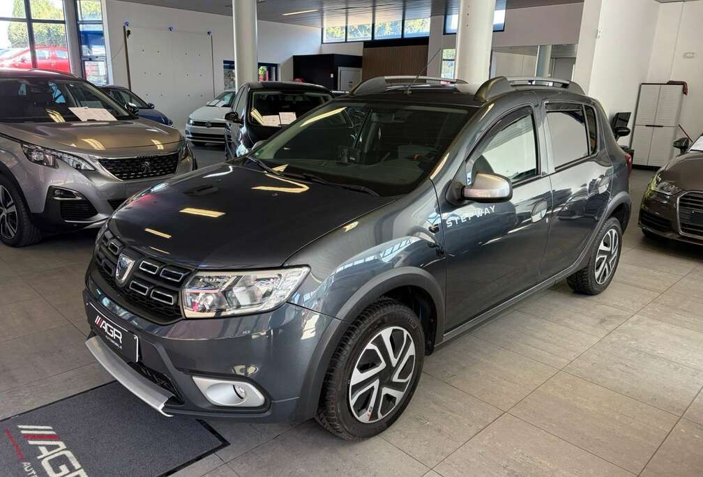 Dacia BOITE AUTOMATIQUE GPS AIRCO CAMERA ECRAN