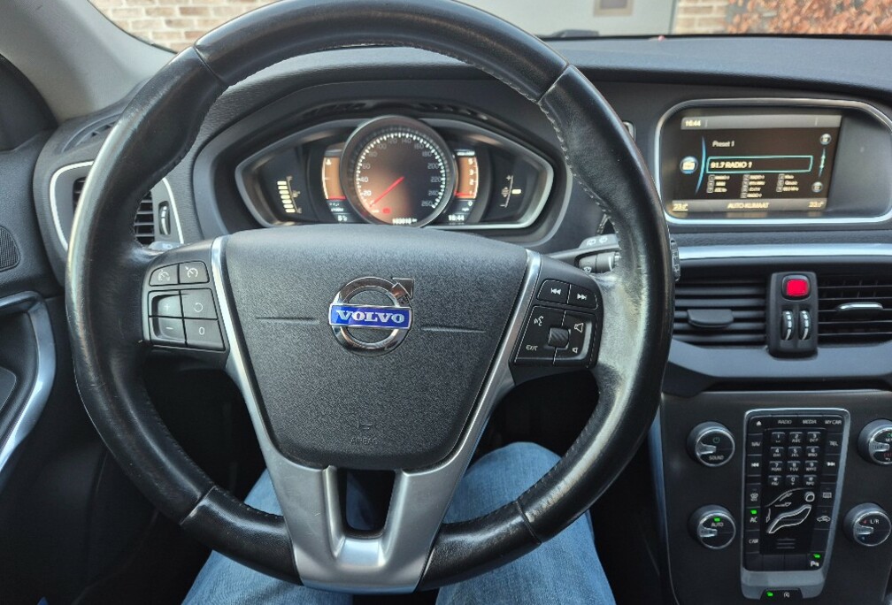 Verkoop mijn VOLVO V40 D3 SUMMUM