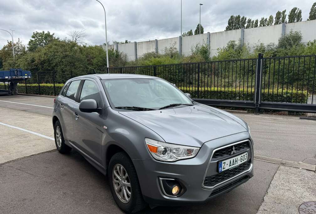 Mitsubishi ASX 1.6 Di-D 2WD *** EURO 6 ***