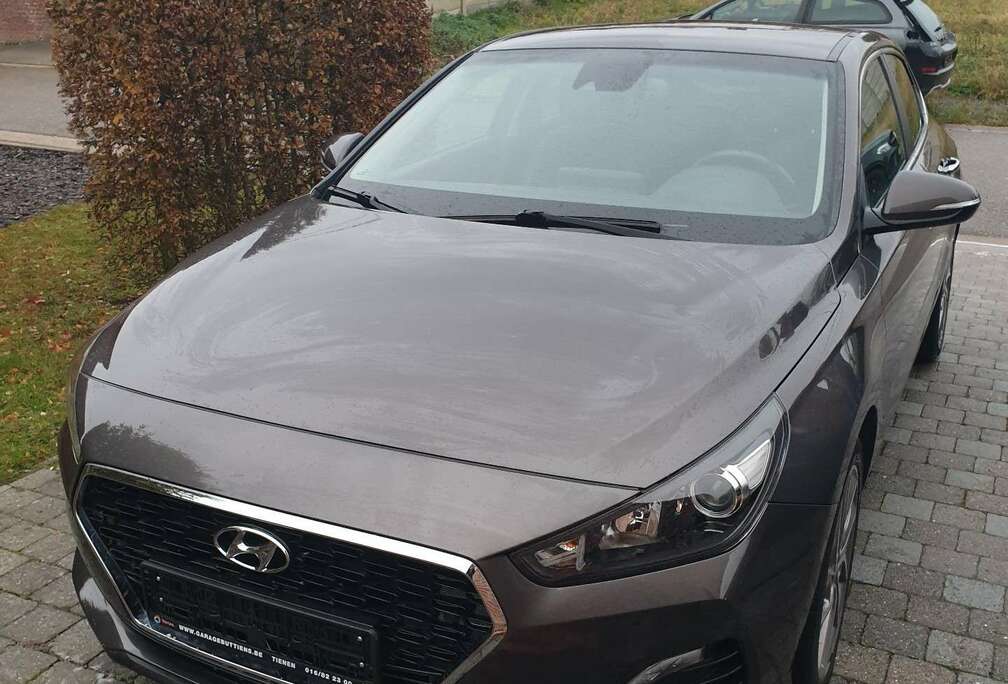 Hyundai 1.0 T-GDI Fastback Trend