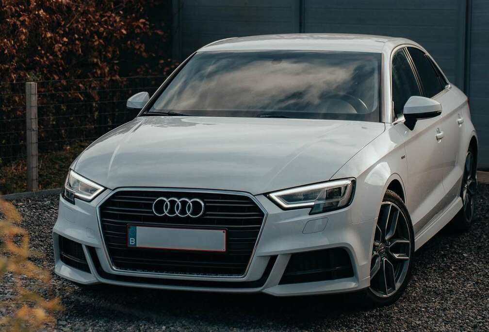 Audi 1.6 TDi Sline TVA Recuperable