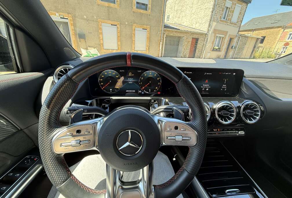 Mercedes-Benz GLA 35 AMG 4-Matic