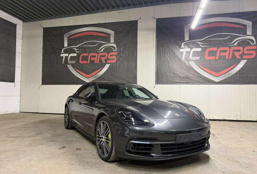 Porsche 4 E-Hybrid Executive