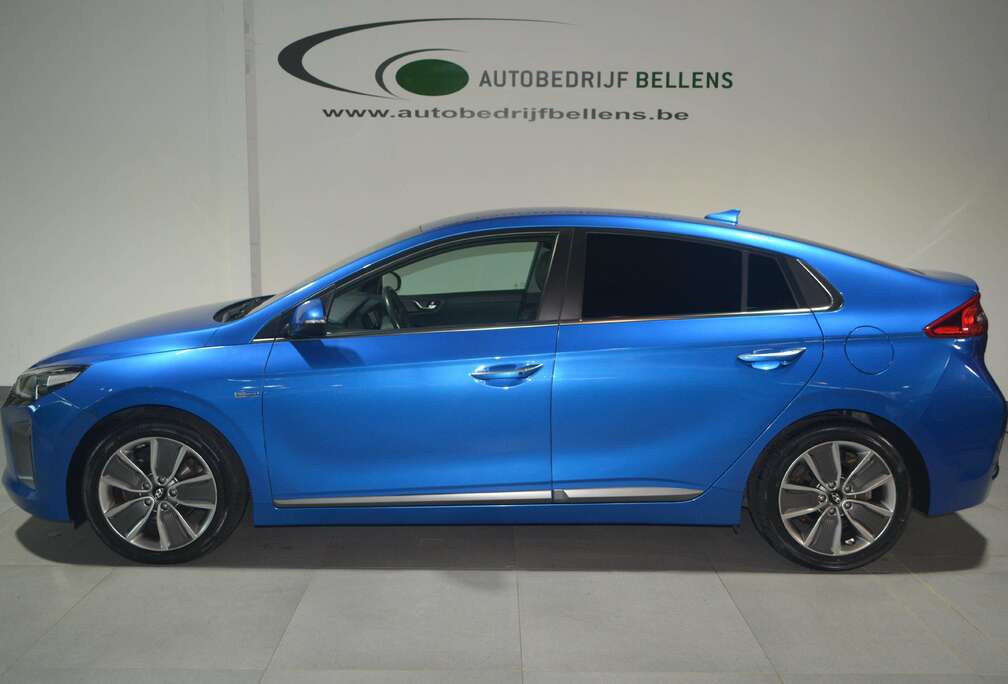 Hyundai IONIQ Hybrid 1.6 GDI Style / LEDER / NAVI + CAM