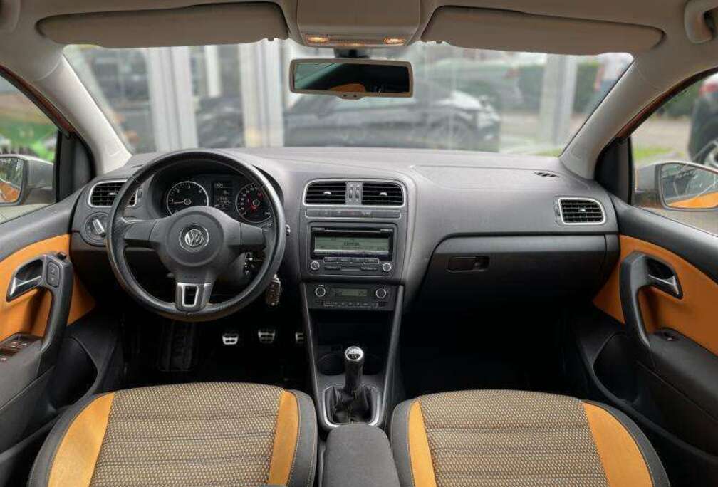 Volkswagen CROSS 1.6 TDI 105CV