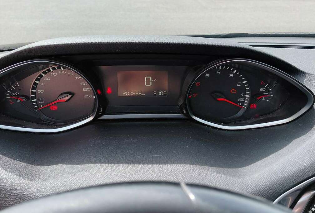 Peugeot 1.2 PureTech Active STT