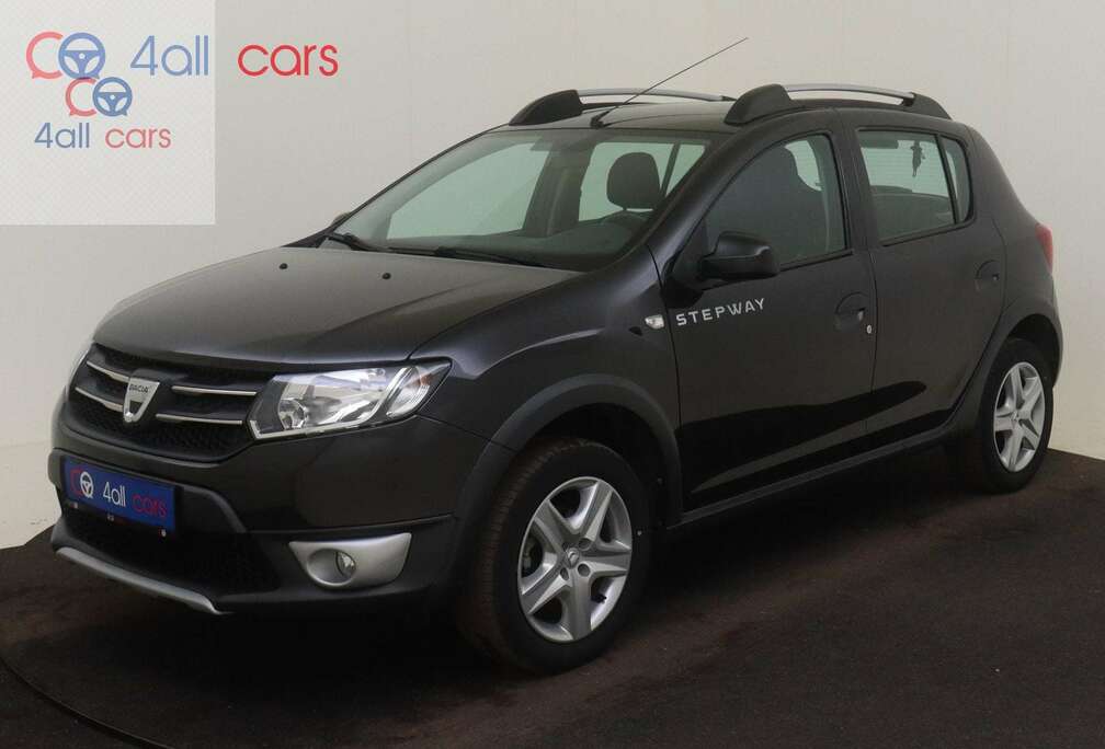 Dacia 3389 Stepway Plus Trekh Navi PDC BT Airco  0.9TCe 90PK 5V