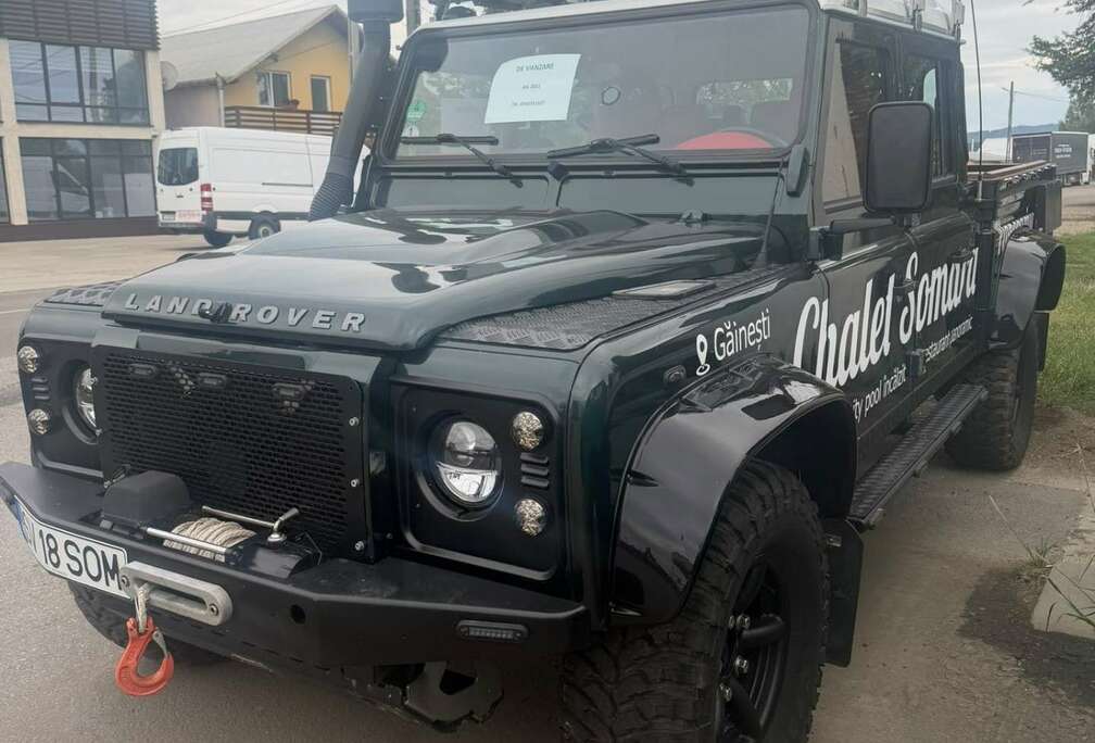 Land Rover 110 Station Wagon SE