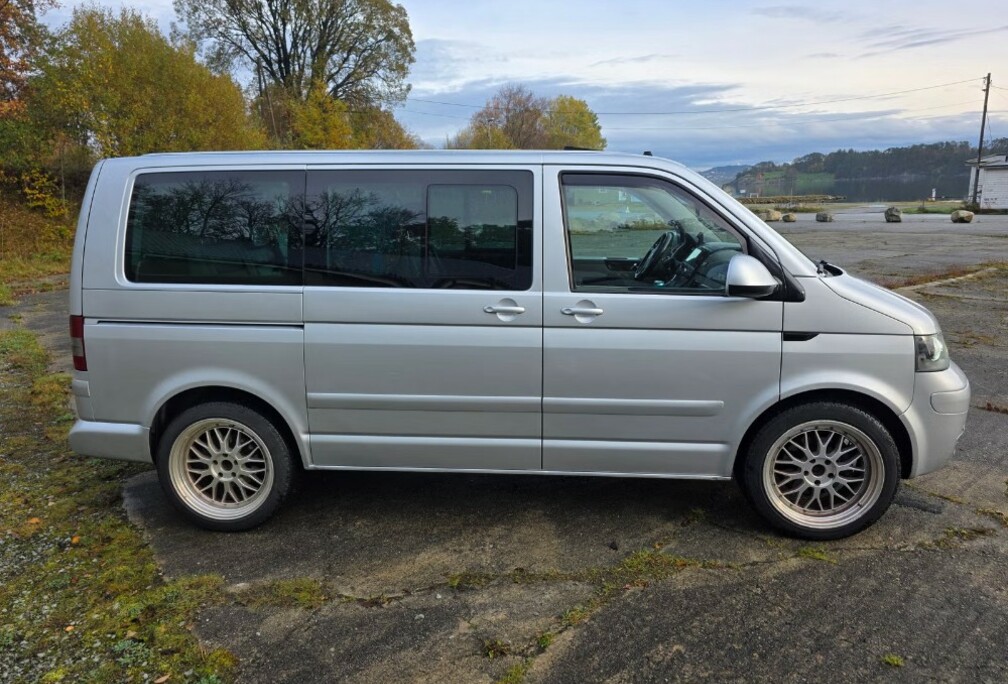Volkswagen Multivan 2.5 TDI Comfortline