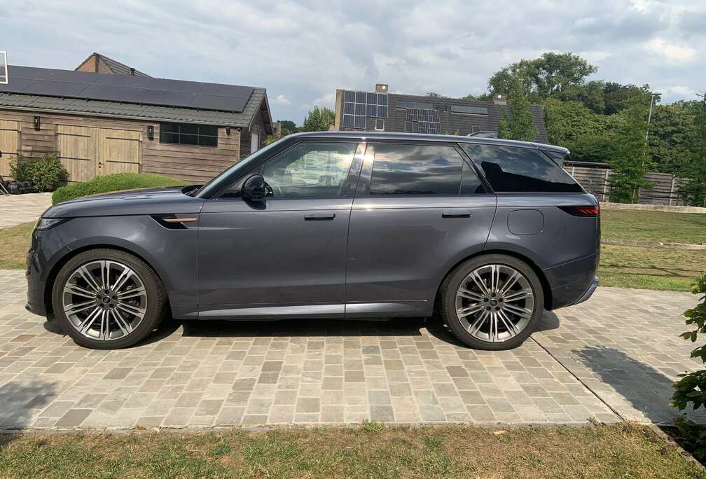 Land Rover Range Rover Sport P460e Hybrid Dynamic SE