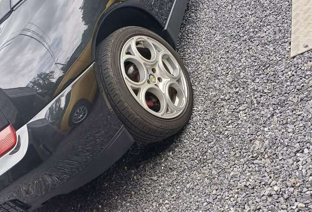 Alfa Romeo 3.0i V6 Lusso