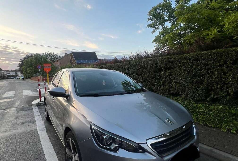 Peugeot 1.6 BlueHDi Allure STT