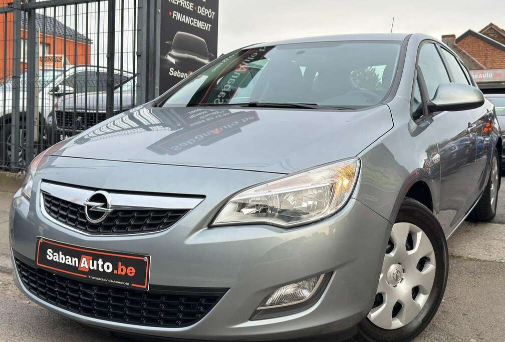 Opel Astra 1.4i  1ER MAIN  72.000KM GARANTI 12 MOIS