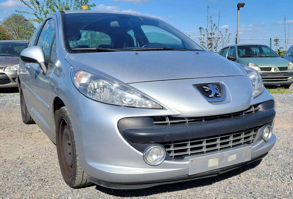 Peugeot 1.6i AIRCO euro 4 2008  EERST LEZEN
