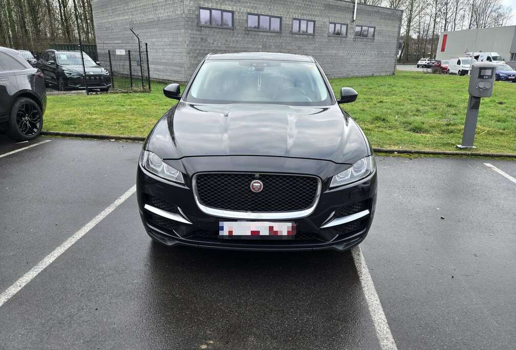 Jaguar F-Pace 2.0 D AWD Pure