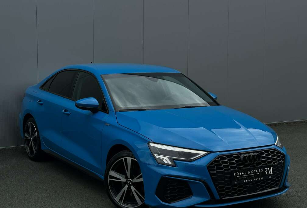 Audi A3 35 Limousine TDi S line S tronic  Miami blue