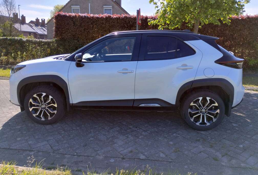 Toyota Yaris Cross Hybrid 1.5i VVT-i Dynamic Plus Bi-Tone