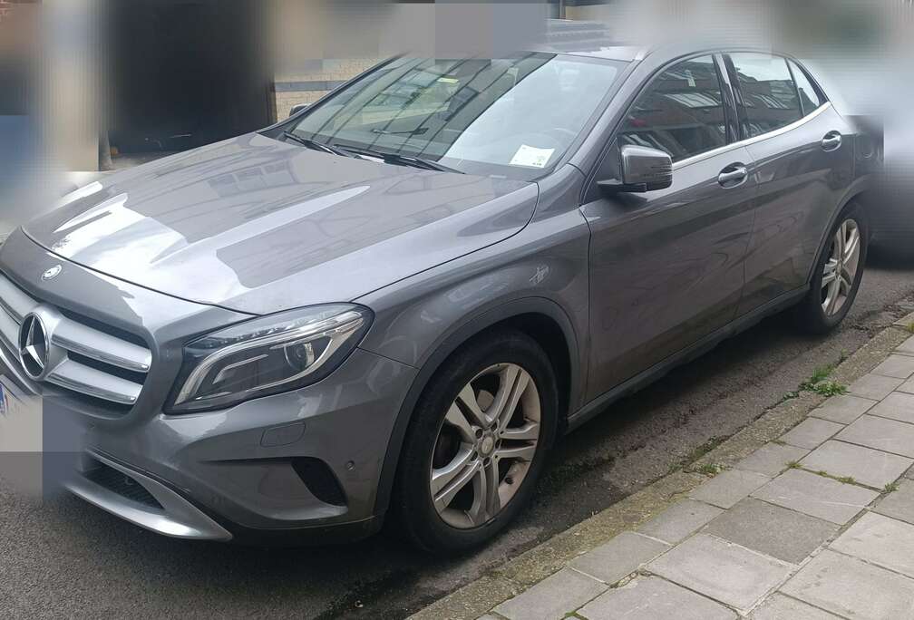 Mercedes-Benz GLA 200 d