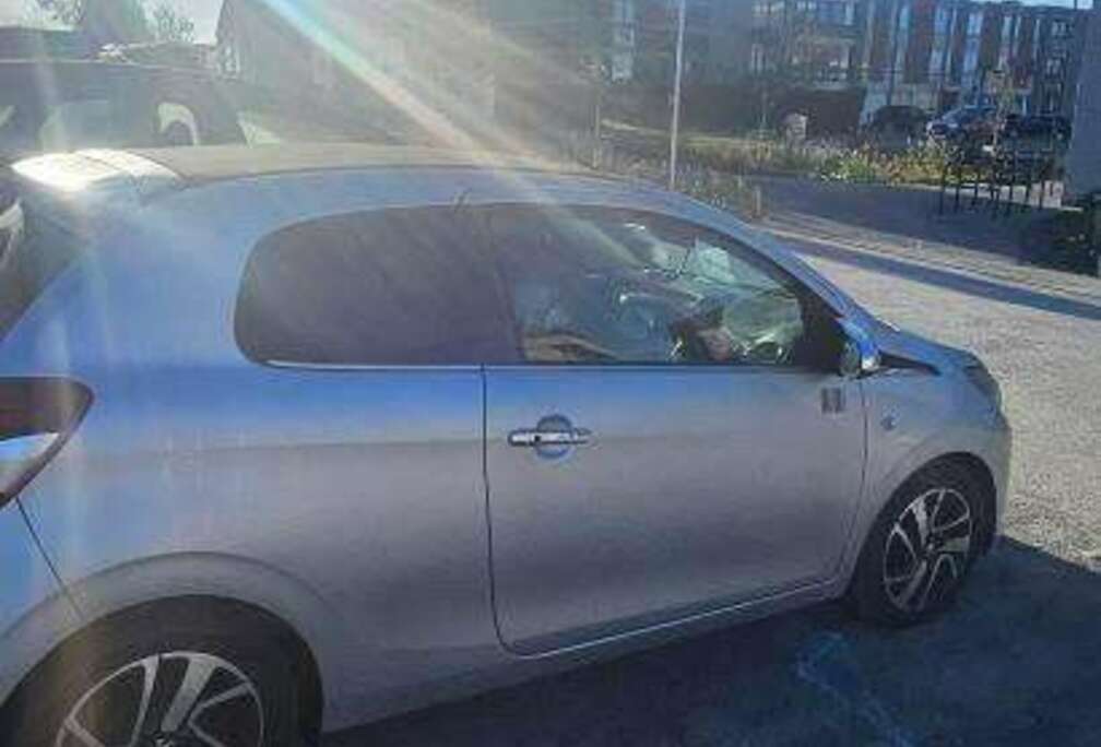 Peugeot 108 1.2 PureTech Top Allure